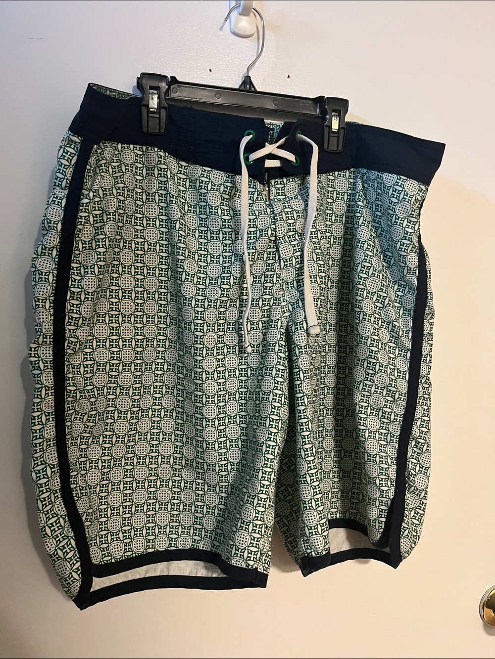 Old Navy Green Geometric Swim Board Shorts with Navy Trim L